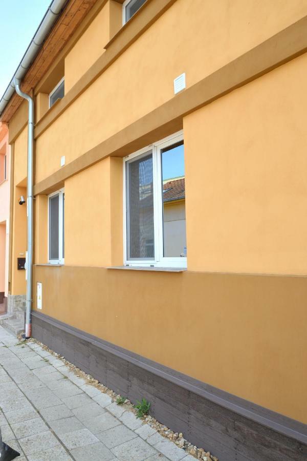 Breclav Centrum Екстер'єр фото